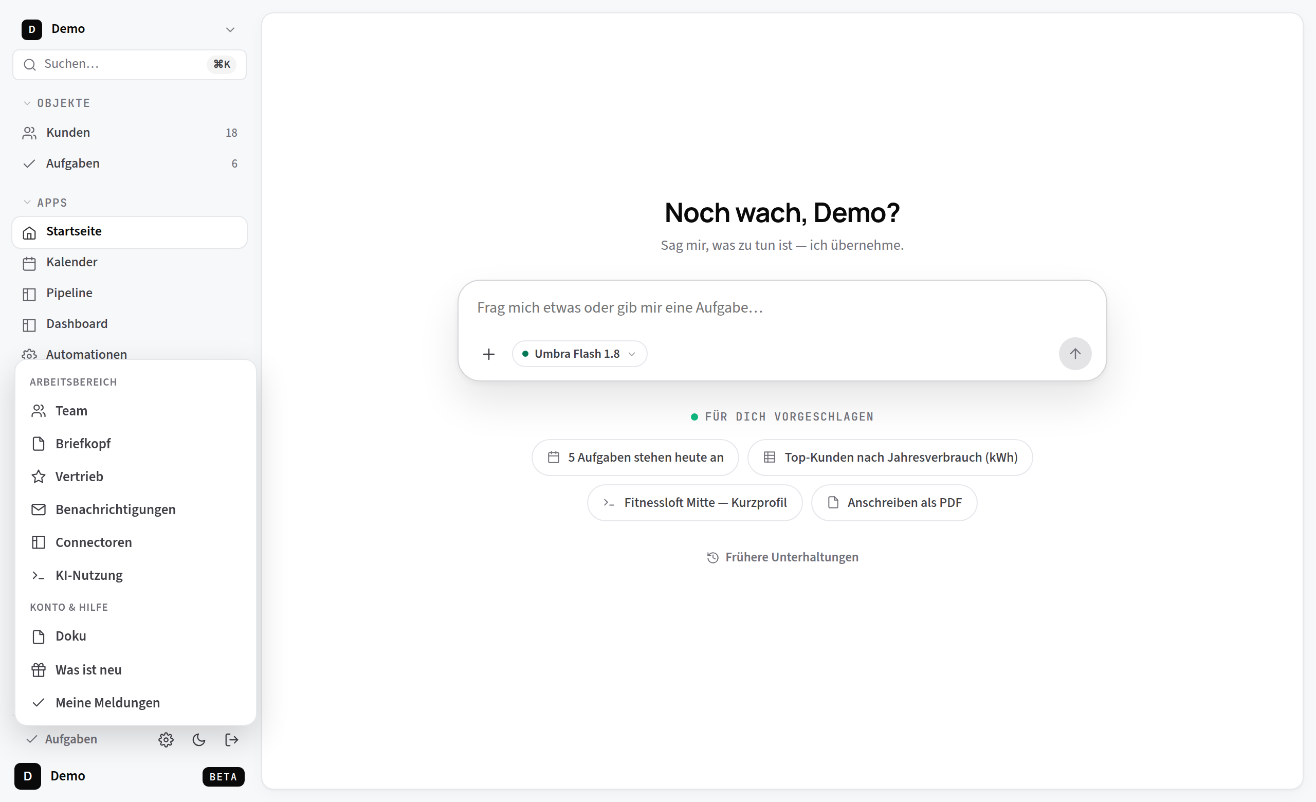 Hinter dem Zahnrad unten links liegen Einstellungen, Connectoren und Hilfe.